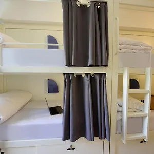 Hostel Room00, Lisboa